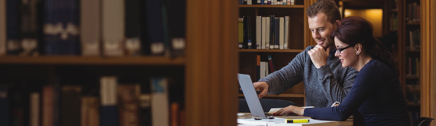 Hero image from an Alation blog about collaboration and crowdsourcing