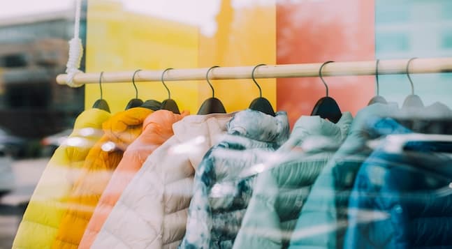 clothing rack (retail)